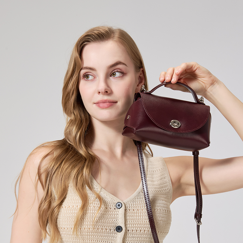 Hakiki İnek Derisi Mini Kapakl - Flap Bag Envelope incelemesi ve fiyatı